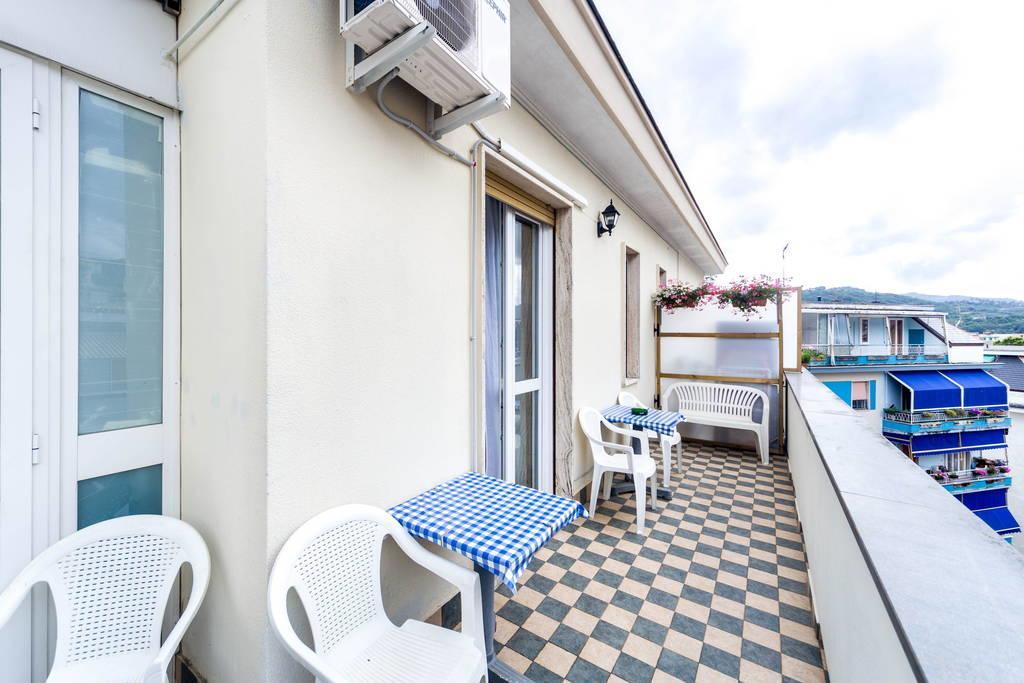 Attic Apartment Rapallo Room photo