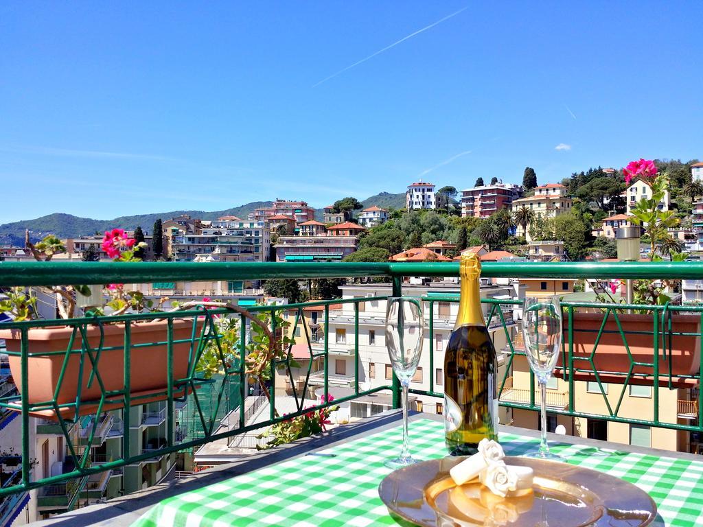 Attic Apartment Rapallo Exterior photo